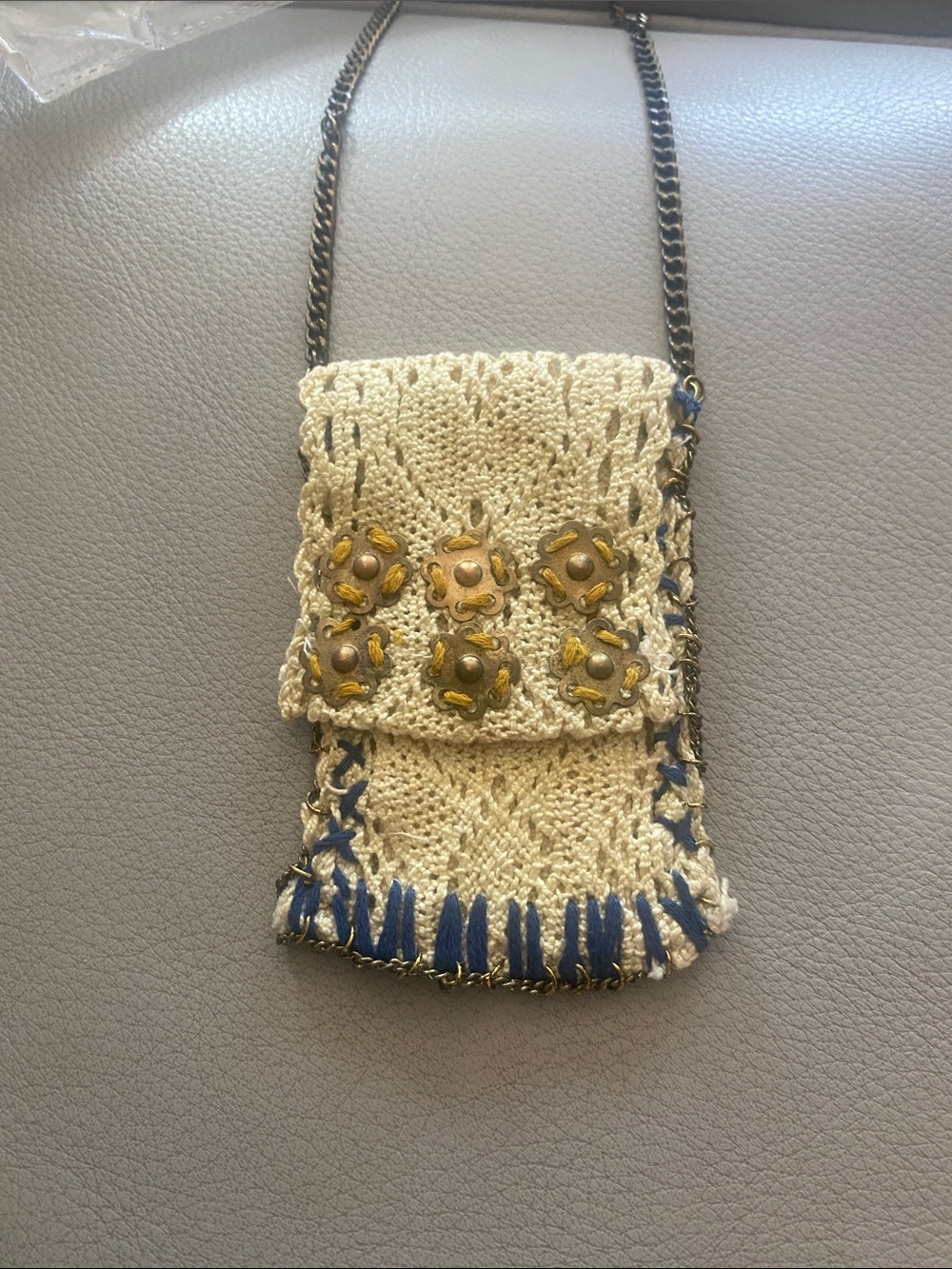 Women’s Free People crochet pocket pendant.